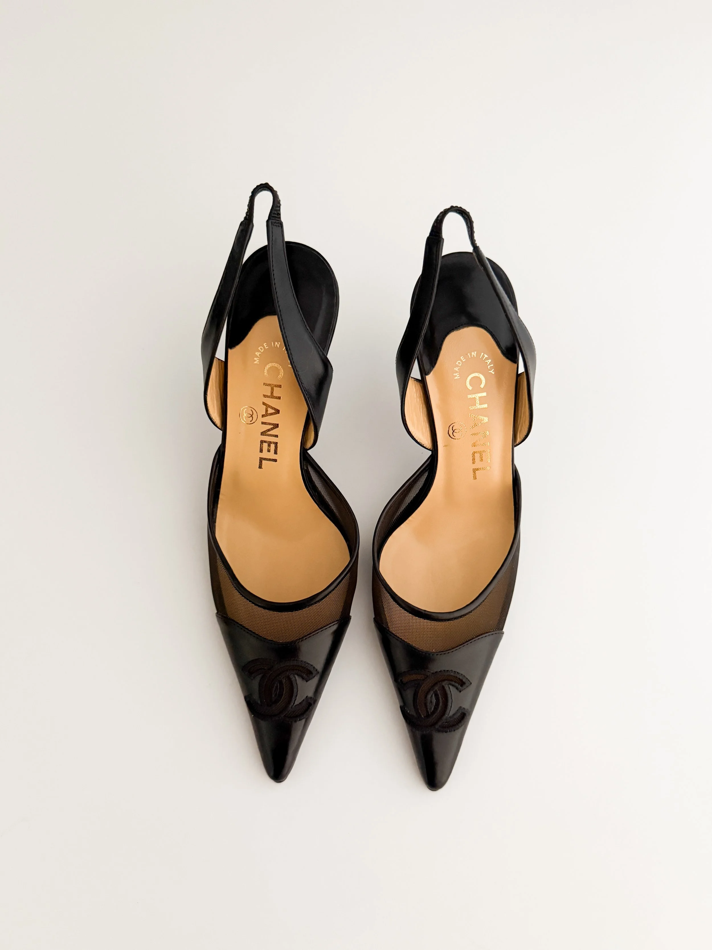 Manolo Blahnik Iconic Black Patent Leather Mary Jane Heels (IT